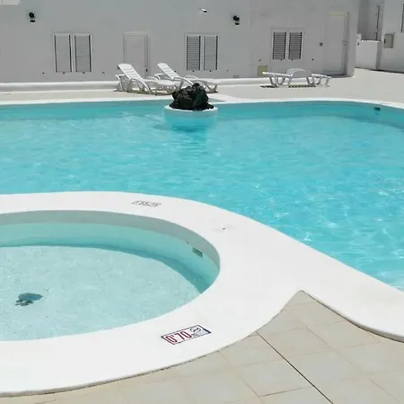 Shell Beach Apartment *